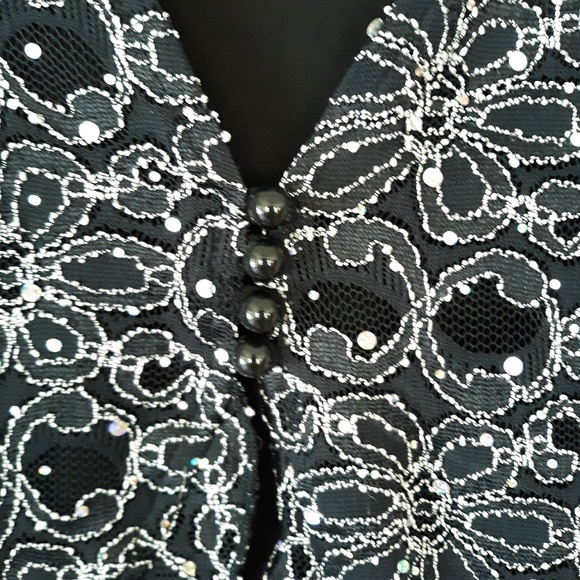 Black Sparkling Holiday Top  Petite Medium - Picture 7 of 8